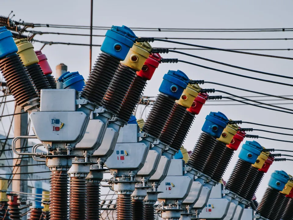 Power & Electrical Utilities